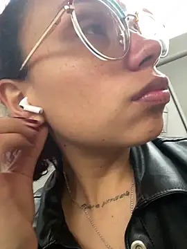 lilith-deveraux online show from 22, 3, 2025