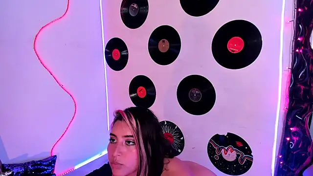 Snapshot of _dahian14_ chatting on 8, 1, 2025 dahian14 online show from 8, 1, 2025