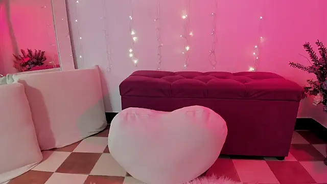 Snapshot of _dahian14_ chatting on 17, 10, 2025 dahian14 online show from 17, 10, 2025