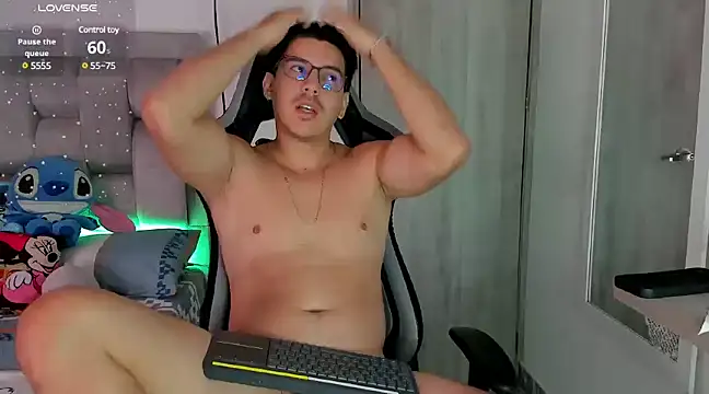 Snapshot of victor_vixen chatting on 8, 1, 2025 victor vixen online show from 8, 1, 2025