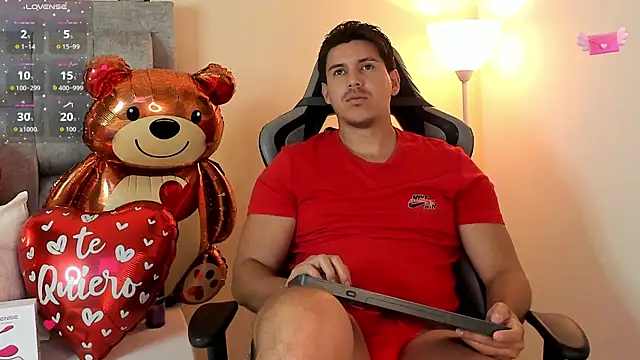 Snapshot of victor_vixen chatting on 20, 9, 2025 victor vixen online show from 20, 9, 2025