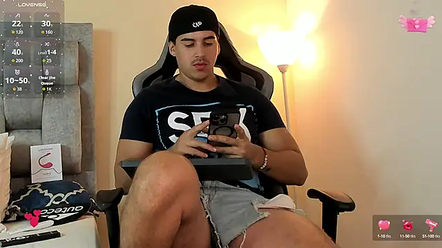 Snapshot of victor_vixen chatting on 27, 9, 2025 victor vixen online show from 27, 9, 2025