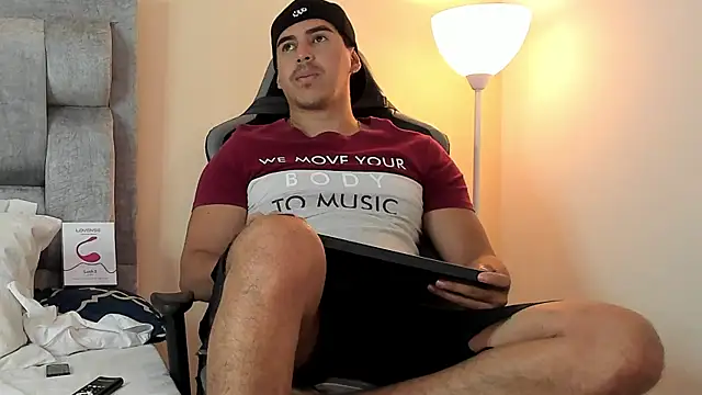 Snapshot of victor_vixen chatting on 1, 10, 2025 victor vixen online show from 1, 10, 2025