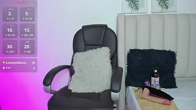 Marian Boobs online show from 8, 11, 2025