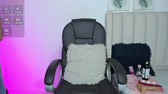 Marian Boobs online show from 3, 12, 2025