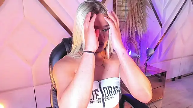 Elody Preysler69 online show from 14, 12, 2025