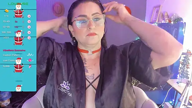 Snapshot of Ivonnee__ chatting on 18, 12, 2024 Ivonnee online show from 18, 12, 2024