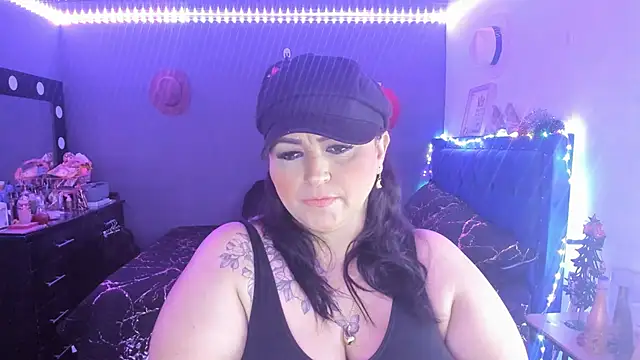 Snapshot of Ivonnee__ chatting on 19, 12, 2024 Ivonnee online show from 19, 12, 2024