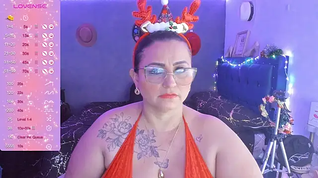 Snapshot of Ivonnee__ chatting on 22, 12, 2024 Ivonnee online show from 22, 12, 2024