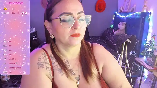 Snapshot of Ivonnee__ chatting on 30, 12, 2024 Ivonnee online show from 30, 12, 2024