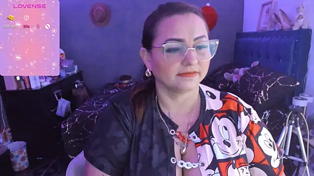 Snapshot of Ivonnee__ chatting on 8, 1, 2025 Ivonnee online show from 8, 1, 2025