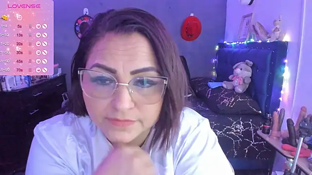 Snapshot of Ivonnee__ chatting on 12, 1, 2025 Ivonnee online show from 12, 1, 2025