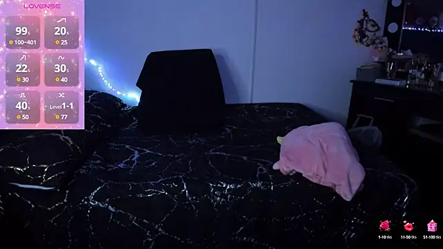 Snapshot of Ivonnee__ chatting on 15, 1, 2025 Ivonnee online show from 15, 1, 2025