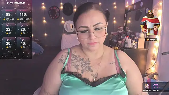 Snapshot of Ivonnee__ chatting on 18, 2, 2025 Ivonnee online show from 18, 2, 2025