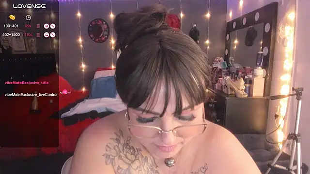 Snapshot of Ivonnee__ chatting on 11, 3, 2025 Ivonnee online show from 11, 3, 2025