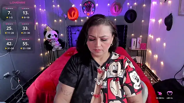 Snapshot of Ivonnee__ chatting on 27, 11, 2025 Ivonnee online show from 27, 11, 2025