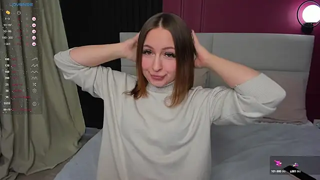 KetrinWhite online show from 1, 2, 2025