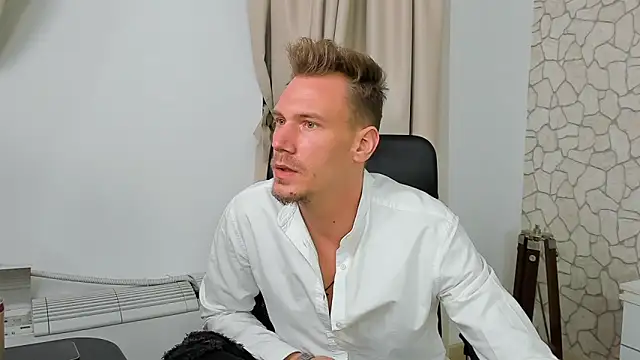 MateoBenjaminX online show from 4, 1, 2025