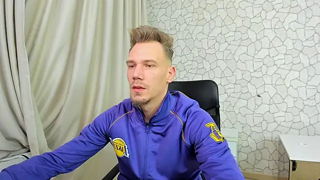 MateoBenjaminX online show from 4, 2, 2025