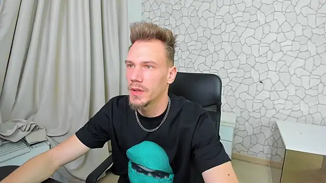 MateoBenjaminX online show from 15, 2, 2025