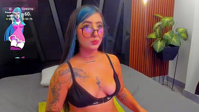 Snapshot of Alahia_Dangelo chatting on 13, 12, 2024 Alahia Dangelo online show from 13, 12, 2024