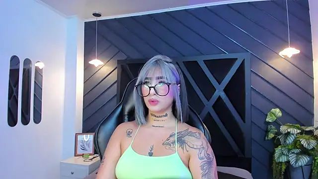 Snapshot of Alahia_Dangelo chatting on 20, 9, 2025 Alahia Dangelo online show from 20, 9, 2025