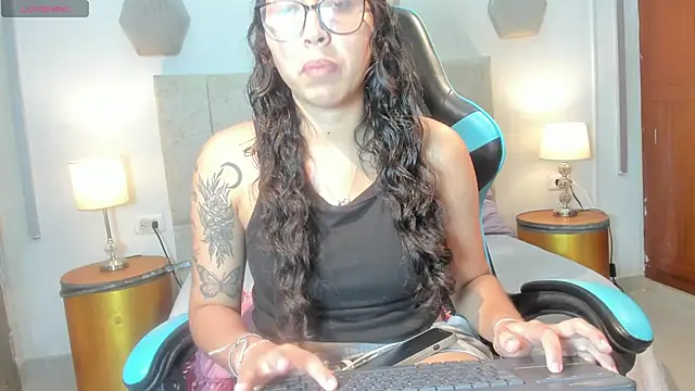 Snapshot of _maria_foxx_ chatting on 15, 12, 2025 maria foxx online show from 15, 12, 2025