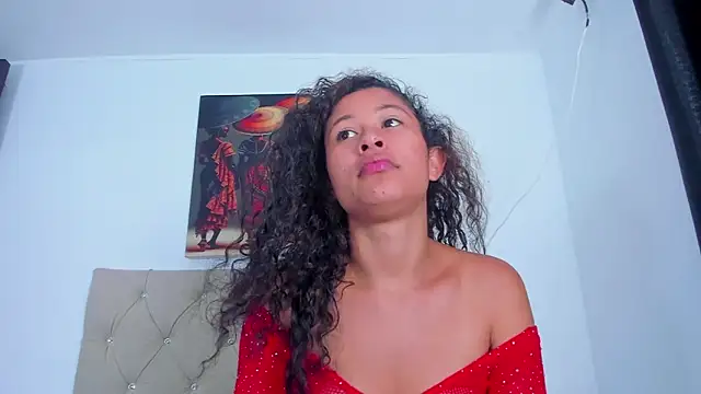 Milkdulce1 online show from 14, 1, 2025
