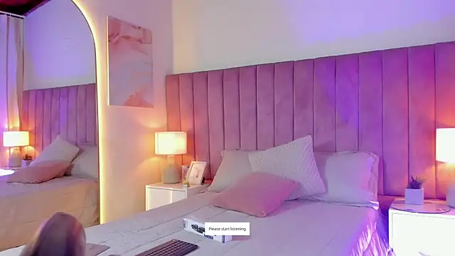 Aleja arango1 online show from 5, 3, 2025