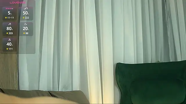 Snapshot of AnaisLeblanc chatting on 21, 3, 2025 AnaisLeblanc online show from 21, 3, 2025