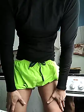 Snapshot of petibacsi96 chatting on 2, 12, 2024 petibacsi96 online show from 2, 12, 2024