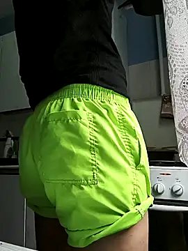 Snapshot of petibacsi96 chatting on 5, 12, 2024 petibacsi96 online show from 5, 12, 2024