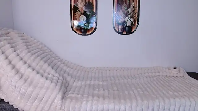 bellaa love  online show from 2, 4, 2026