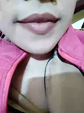 Snapshot of Anki-doll chatting on 21, 1, 2025 Anki-doll online show from 21, 1, 2025