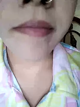 Snapshot of Anki-doll chatting on 10, 2, 2025 Anki-doll online show from 10, 2, 2025