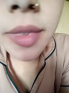 Snapshot of Anki-doll chatting on 19, 2, 2025 Anki-doll online show from 19, 2, 2025