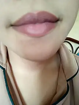 Snapshot of Anki-doll chatting on 21, 2, 2025 Anki-doll online show from 21, 2, 2025