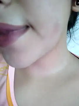 Snapshot of Anki-doll chatting on 28, 9, 2025 Anki-doll online show from 28, 9, 2025
