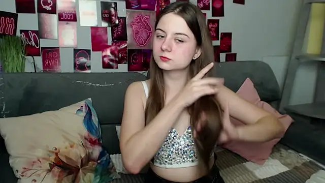 Snapshot of MilanaRoza chatting on 23, 10, 2025 MilanaRoza online show from 23, 10, 2025