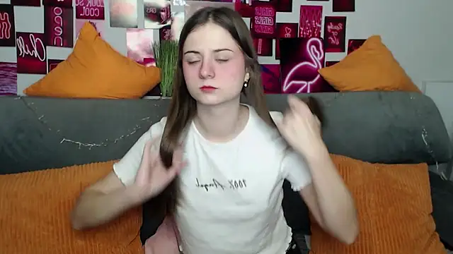 Snapshot of MilanaRoza chatting on 31, 10, 2025 MilanaRoza online show from 31, 10, 2025