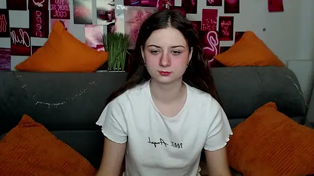 Snapshot of MilanaRoza chatting on 1, 11, 2025 MilanaRoza online show from 1, 11, 2025