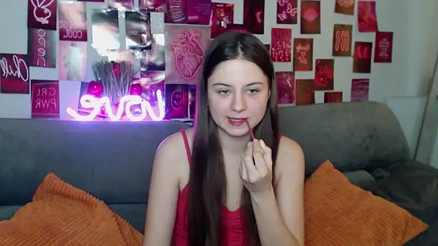 Snapshot of MilanaRoza chatting on 30, 11, 2025 MilanaRoza online show from 30, 11, 2025