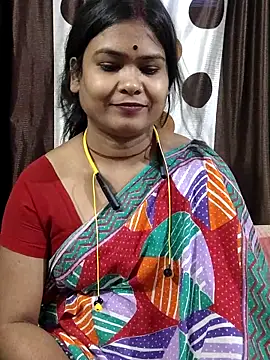 Snapshot of yoursweety09 chatting on 8, 5, 2026 yoursweety09 online show from 8, 5, 2026