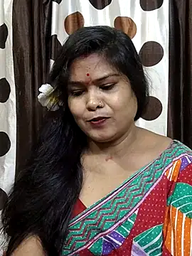 Snapshot of yoursweety09 chatting on 23, 7, 2026 yoursweety09 online show from 23, 7, 2026