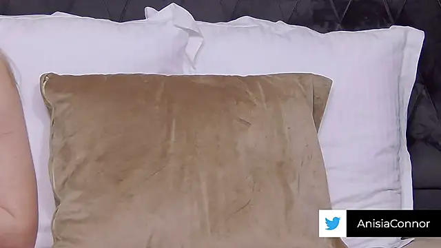 AnisiaConnor online show from 5, 10, 2025