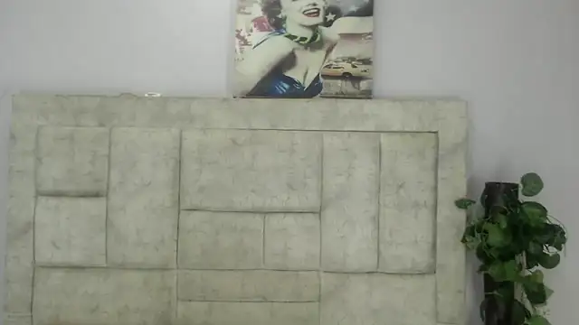 Snapshot of Eban_Dustan chatting on 6, 10, 2025 Eban Dustan online show from 6, 10, 2025