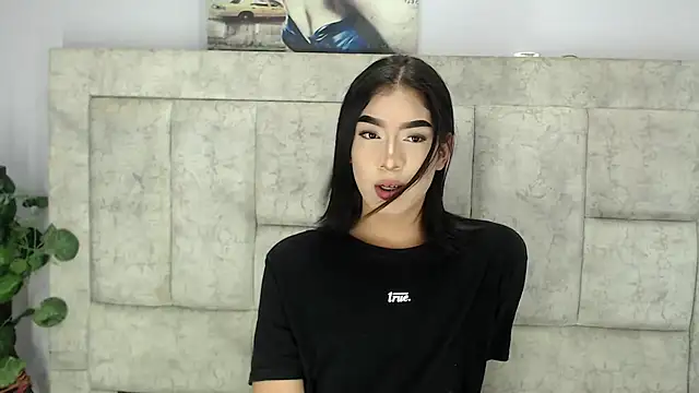 Snapshot of Eban_Dustan chatting on 9, 10, 2025 Eban Dustan online show from 9, 10, 2025