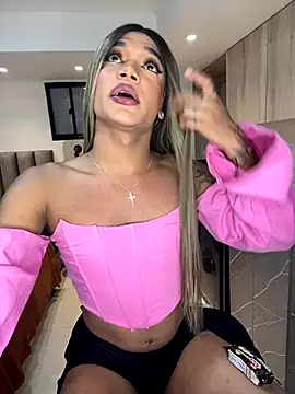 Snapshot of selfsuck_trans chatting on 3, 12, 2024 selfsuck trans online show from 3, 12, 2024