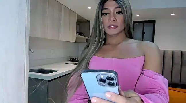 Snapshot of selfsuck_trans chatting on 6, 12, 2024 selfsuck trans online show from 6, 12, 2024