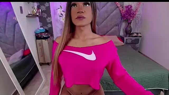 Snapshot of selfsuck_trans chatting on 9, 11, 2025 selfsuck trans online show from 9, 11, 2025